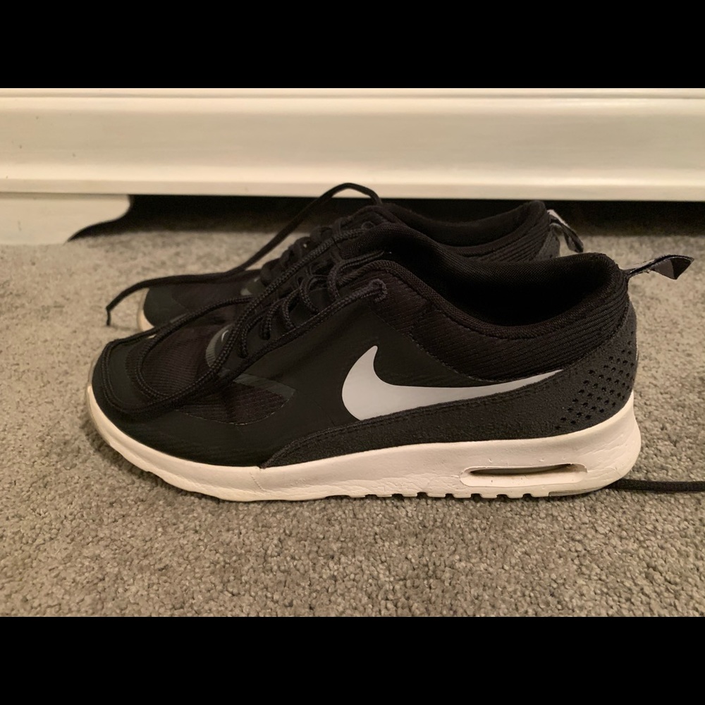 COPY - COPY - Nike shoes size 6.5womens